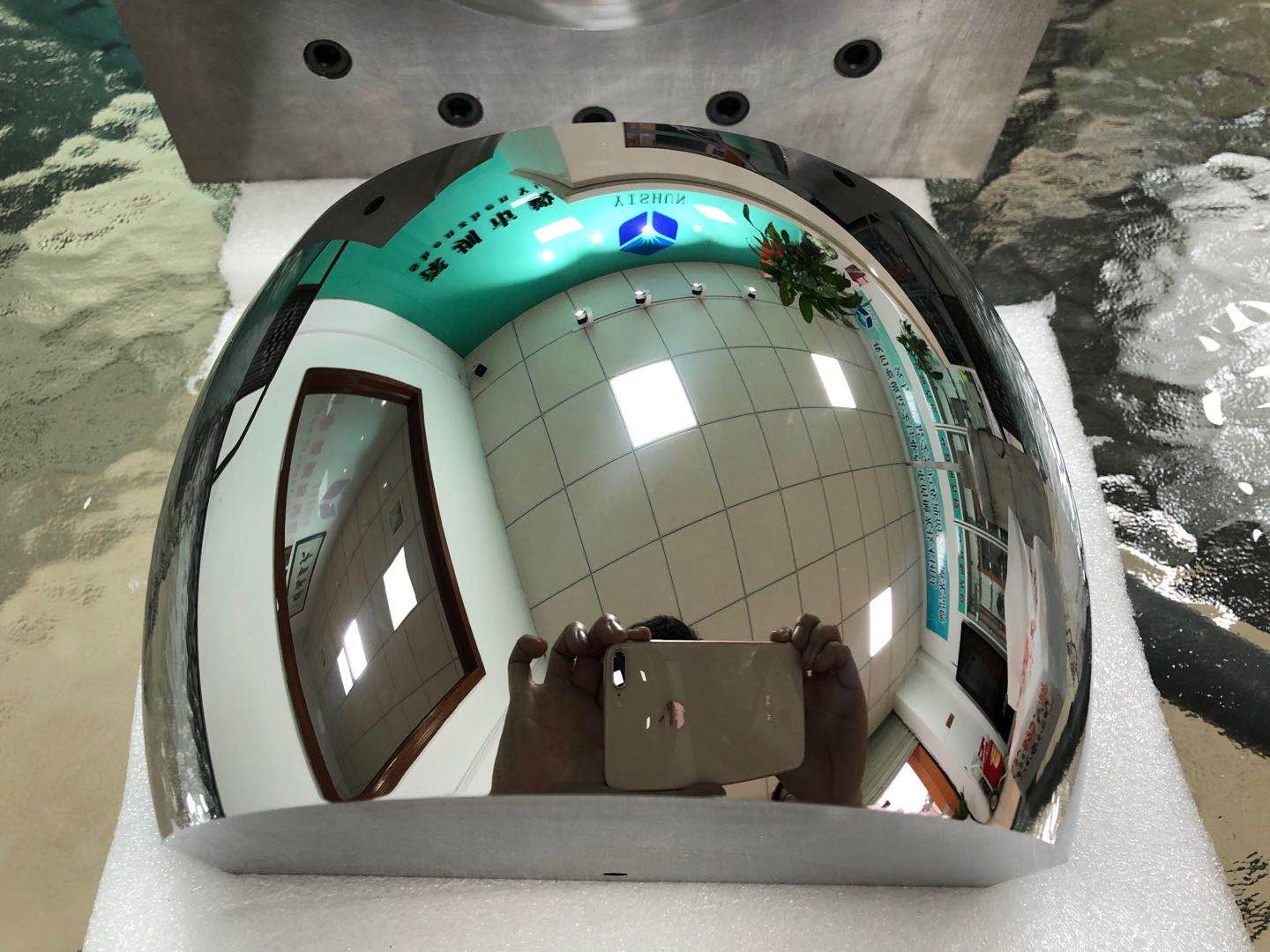 好的拋光效果取決于是不是一家有實力的模具鏡面拋光廠家 好的拋光效果取決于是不是一家有實力的模具鏡面拋光廠家